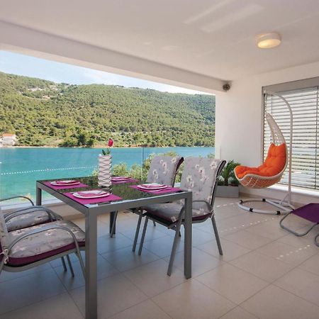 Stunning Apartment In Grebastica With Kitchen Exterior photo