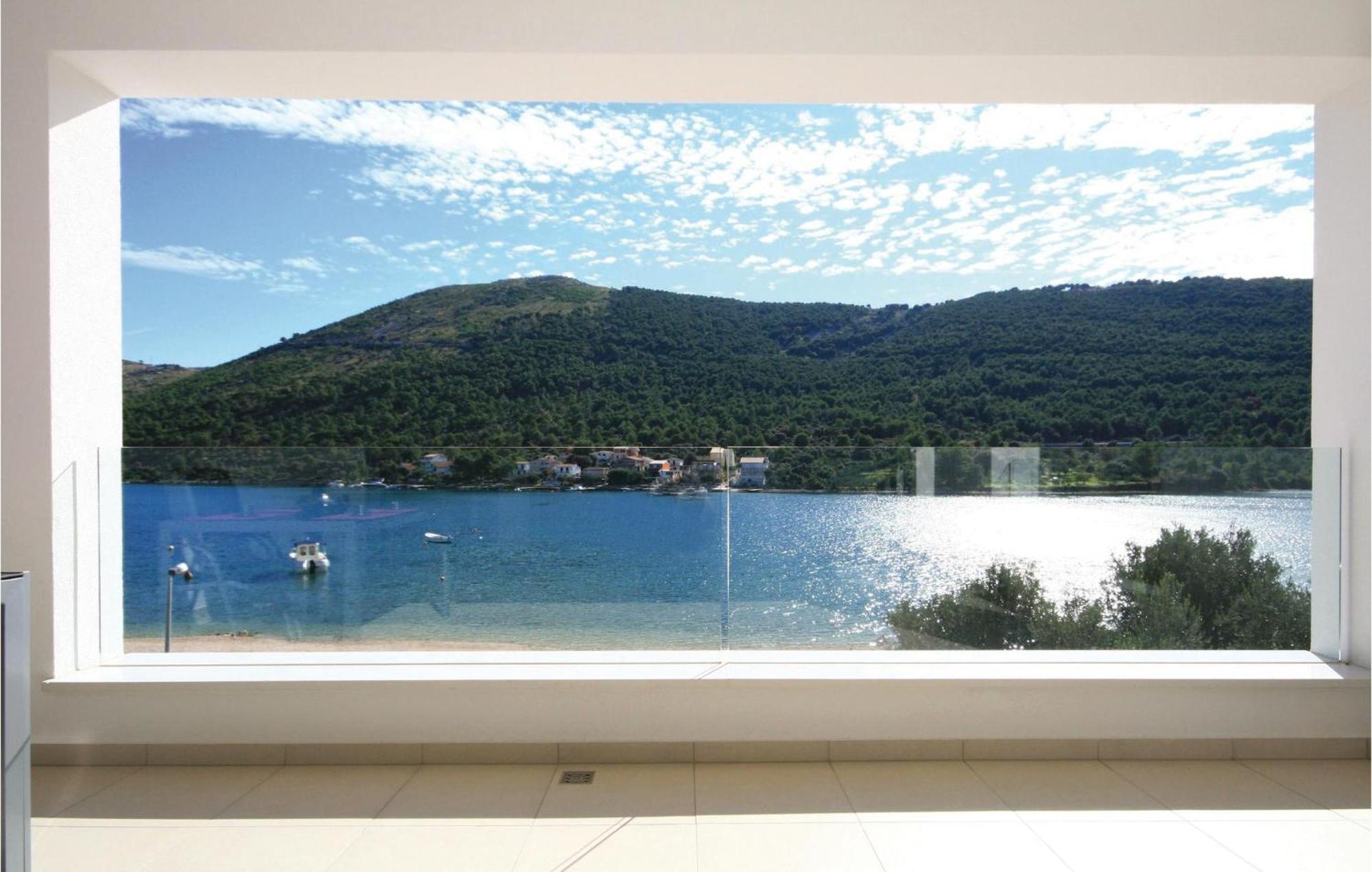 Stunning Apartment In Grebastica With Kitchen Exterior photo